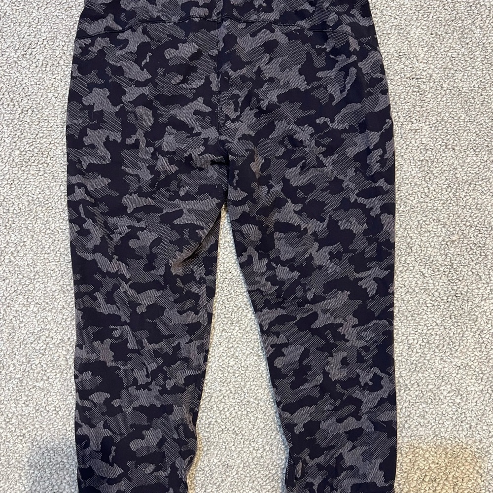 Lululemon Athletica Black Camouflage Joggers - Picture 2 of 2